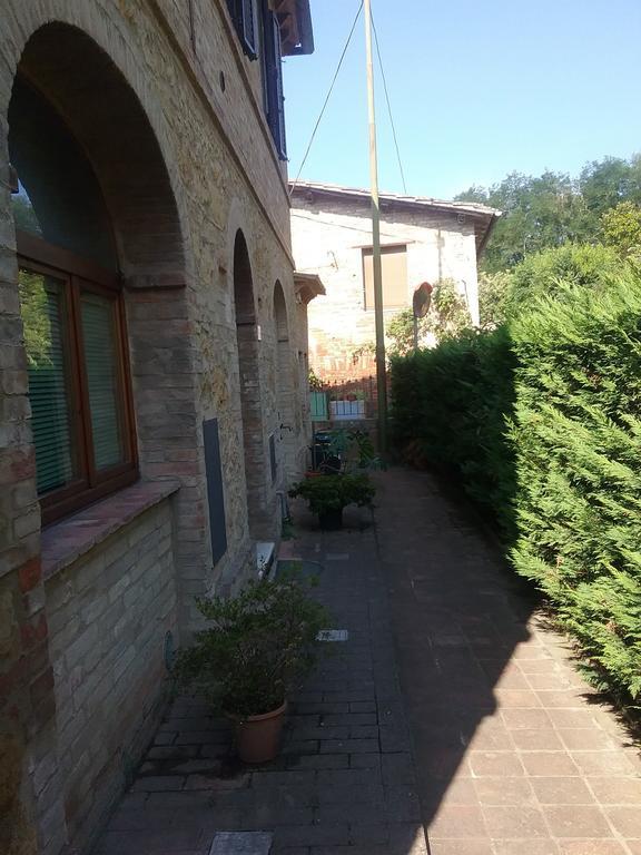 Casa Vacanze L'Oliveta Siena Exterior foto